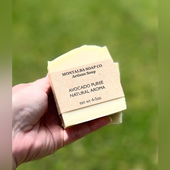 Handcrafted - Avocado Purée Soap ~ Unscented - Artisan Soap - Picture 4 of 4